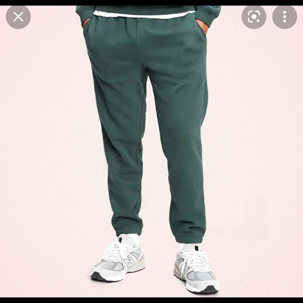 Men’s puma joggers